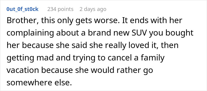 Screenshot of a Reddit comment describing a worsening relationship after a woman throws away dinner her boyfriend made and causes conflict.