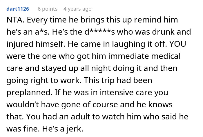 Alt text: Screenshot of a Reddit comment discussing a boyfriend throwing tantrum after injury and girlfriend leaving on vacation despite it.