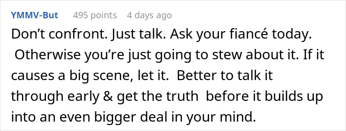 Reddit comment advising to talk to fianc&eacute; early, preventing bride&rsquo;s world from crumbling over twin sister&rsquo;s secret.
