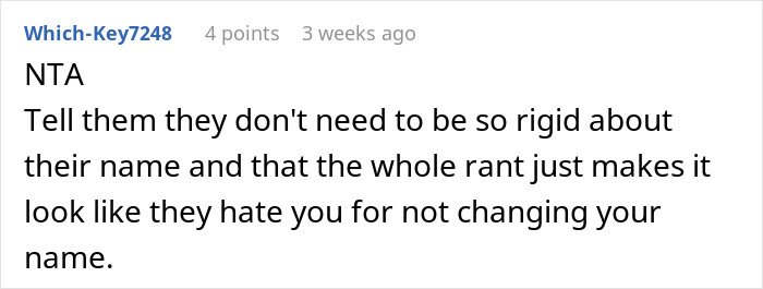 Screenshot of an online comment where a user advises about a teen wanting to keep late father last name, with mother upset.