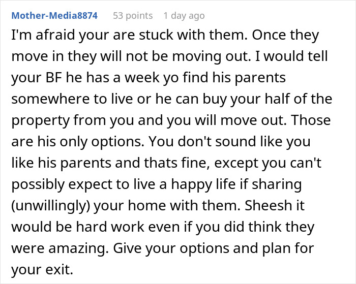 Comment discussing challenges when a man secretly invites his parents to stay, causing tension with his girlfriend.