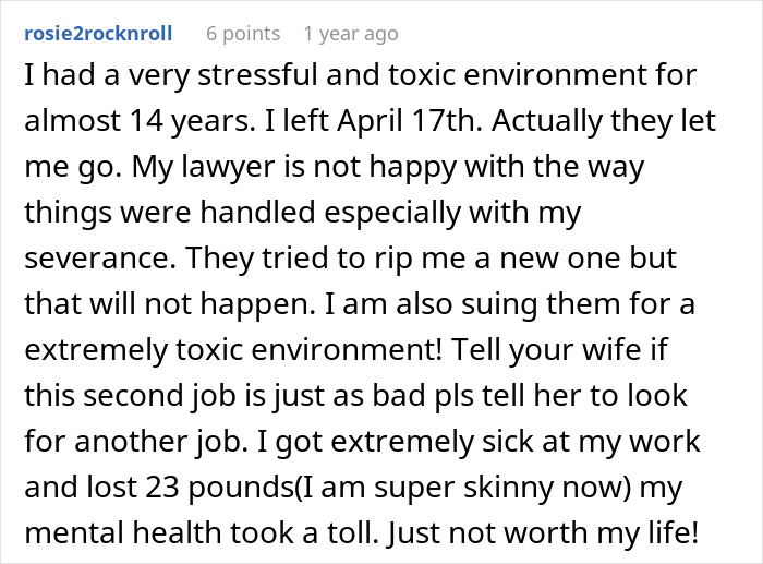 Emokoyee missing a meeting due to being off, boss giving a formal reprimand in a professional workplace setting.