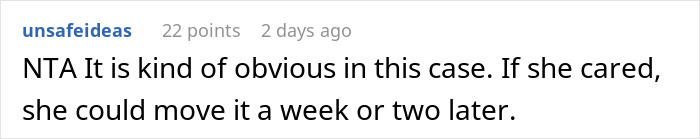 Screenshot of a comment discussing a man spending $22,500 on daughter&rsquo;s failed wedding and choosing to hang out with friends instead.