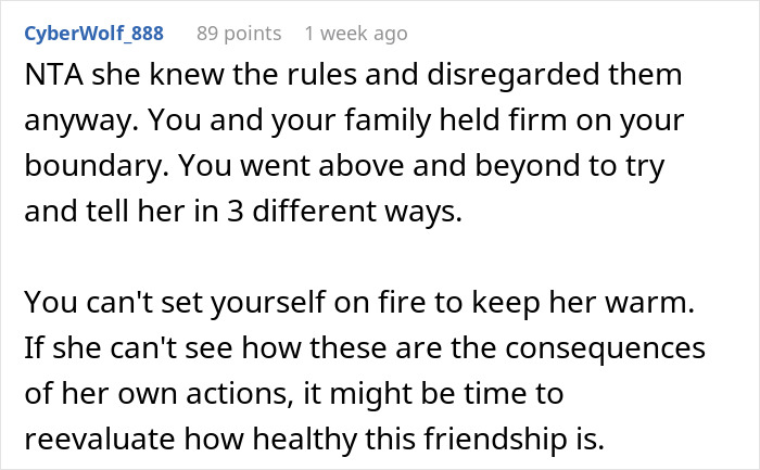 Reddit comment discussing a teen showing up at best friend&rsquo;s door at 4 AM and boundary issues.