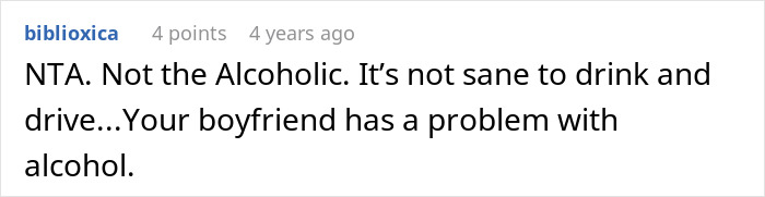 Screenshot of a user comment discussing a boyfriend throwing a tantrum after his girlfriend leaves on vacation despite his injury.