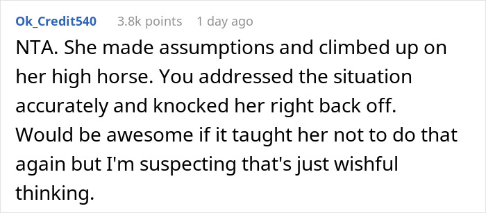 Comment on cultural appropriation debate in online forum discussing lady swapping traditional attire with friend.