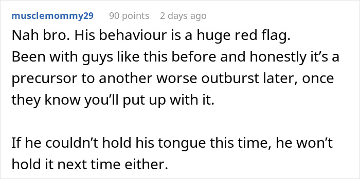 Comment discussing red flag behavior of a jealous boyfriend berating girlfriend for being nice to a stranger.