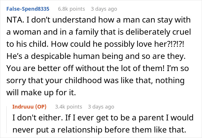 Reddit user discusses 20YO refusing family dinner after stepsiblings' rejection, dad considering it no big deal.