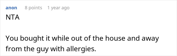 Comment on a forum about a man upset his girlfriend bought a peanut butter cake to eat at work despite his allergy.