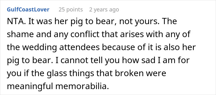 Comment discussing pet pig causing conflict and shame at wedding, related to mother humiliated in front of wedding guests.