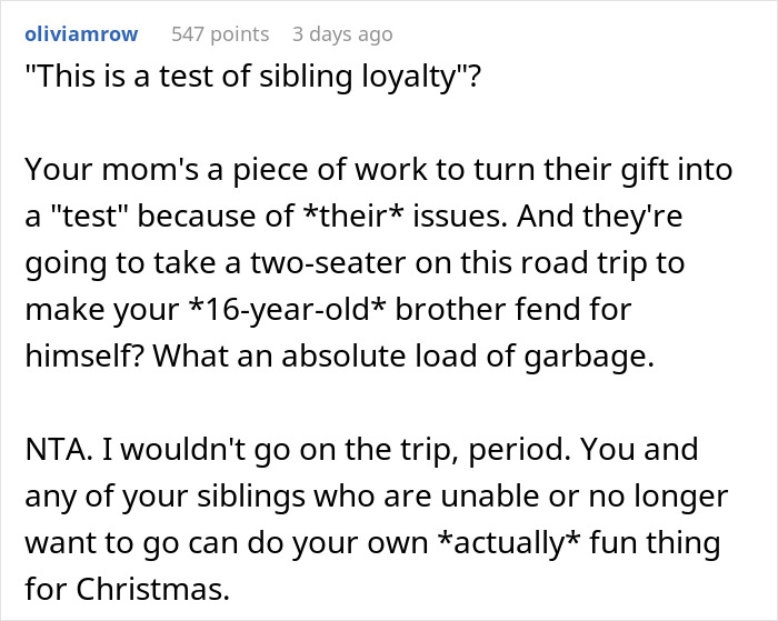 Comment discussing a woman refusing to join a Christmas gift trip if siblings must pay for her flight, highlighting family conflict.