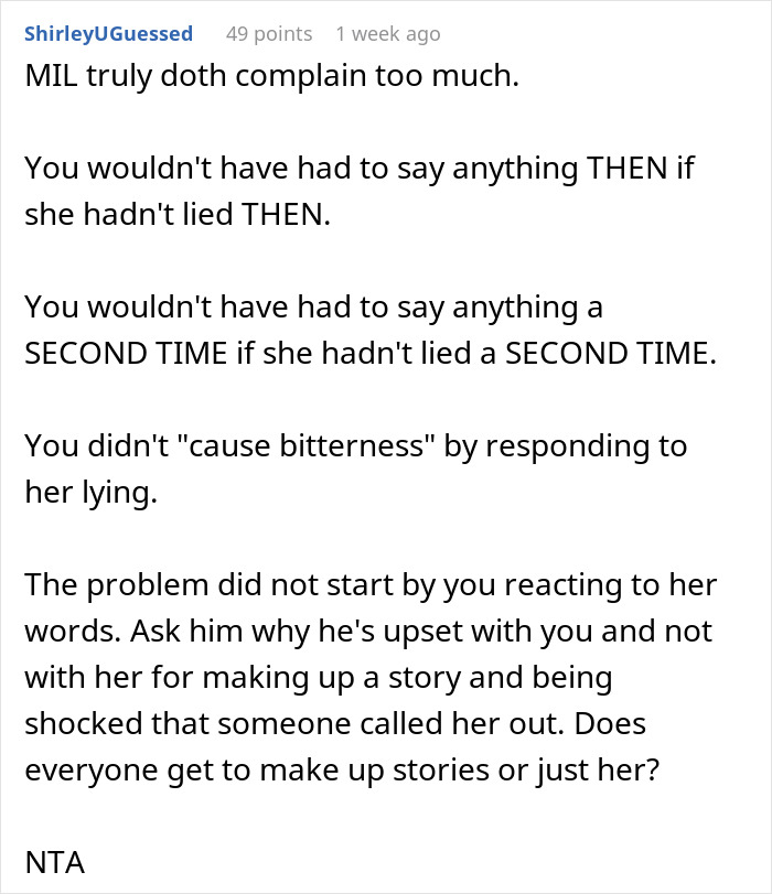 Comment discussing a woman correcting her mother-in-law who falsely claimed she named the baby, addressing family conflict.