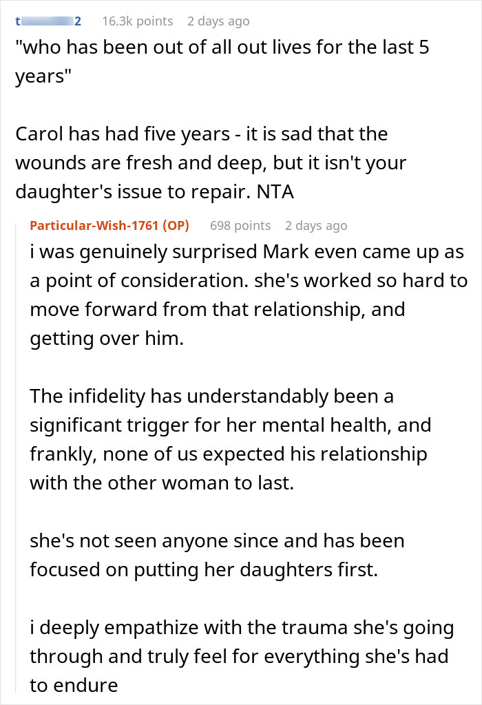 Reddit comments discussing a woman refusing to cancel her daughter&rsquo;s dream wedding venue despite sister&rsquo;s cheating ex.