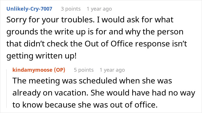 Text conversation debating a formal reprimand after Emokoyee doesn&rsquo;t show up to a meet because she&rsquo;s off work.