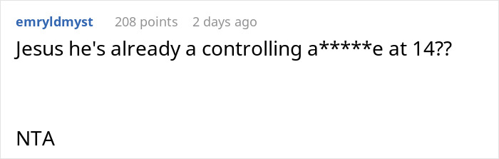 Screenshot of an online comment discussing a 14-year-old reacting to his mom&rsquo;s suggestion about his black girlfriend&rsquo;s clothing.