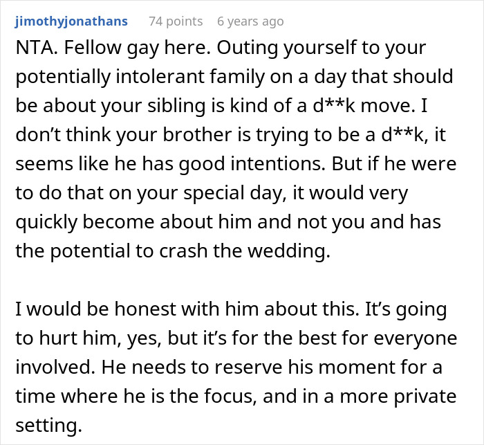 Screenshot of a forum comment discussing a man urging his gay brother to come out but refusing at his wedding. Screenshot of a forum comment discussing a man urging his gay brother to come out but refusing at his wedding.