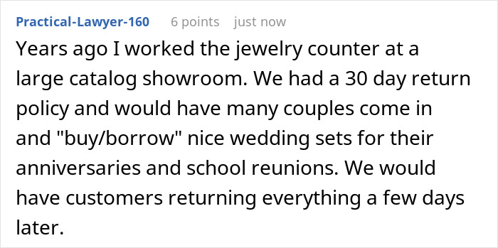 Screenshot of a forum post describing customer return policies and experiences at a jewelry counter in a large showroom.