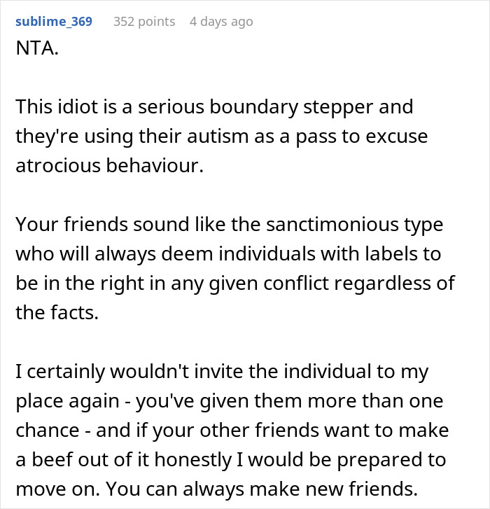Forum comment discussing boundaries and behavior involving a host kicking out a neurodivergent friend over hearing aids.