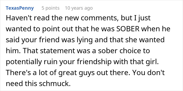 Screenshot of a Reddit comment discussing a guy pretending to be single and making excuses when confronted by his girlfriend.