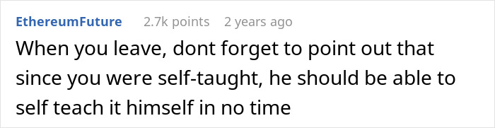 Screenshot of a Reddit comment discussing a guy clapping back with two weeks notice before his PTO.