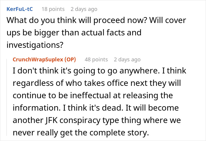 Screenshot of a Reddit discussion about cover-ups and conspiracy theories on Epstein&rsquo;s death by a prison officer.