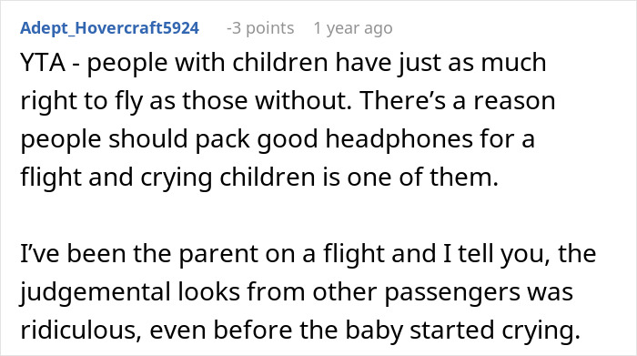 Reddit comment discussing challenges parents face flying with children and dealing with judgment from other passengers.