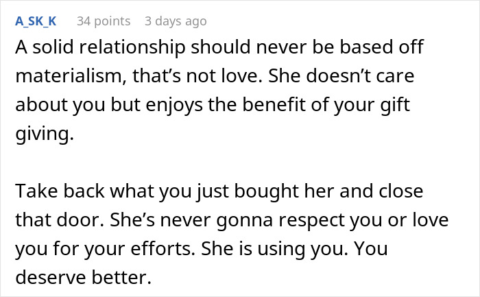 Screenshot of a comment discussing heartbreak from a man’s dream proposal due to girlfriend wanting a rich husband over hardworking partner. Screenshot of a comment discussing heartbreak from a man’s dream proposal due to girlfriend wanting a rich husband over hardworking partner.