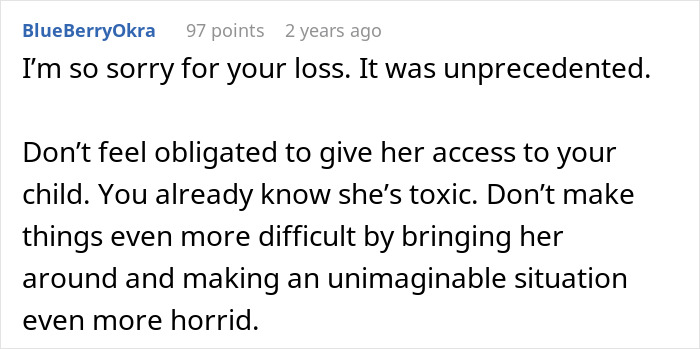 Comment expressing sympathy and advising about toxic mother-in-law after a woman loses her husband and faces family conflict. - 21