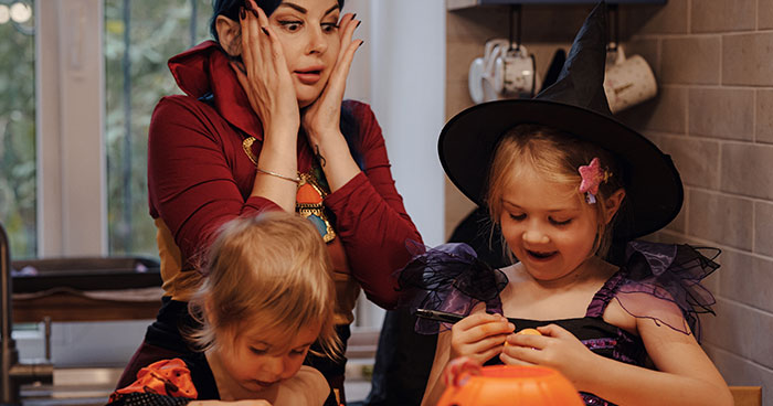 Children Ruin Halloween Party, Mom Acts Surprised When The Host Makes It “Adults-Only” Next Year