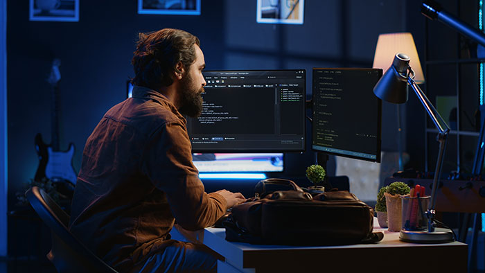 “I Wish I Never Knew This”: 41 Workers Share The Creepiest Things About Their Professions