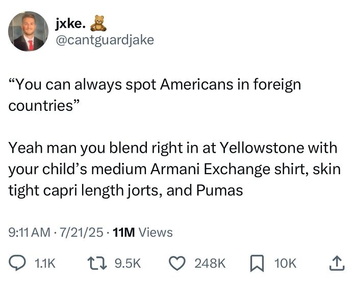 Screenshot of a hilarious tweet highlighting American tourists’ fashion, featured in funny tweets from July.