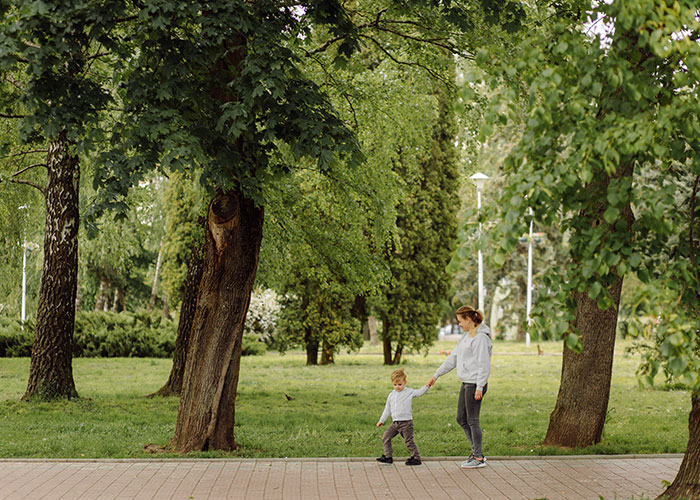 “Entitled Karen Chops Down My Tree, Costs Her £500,000” “Entitled Karen Chops Down My Tree, Costs Her £500,000”