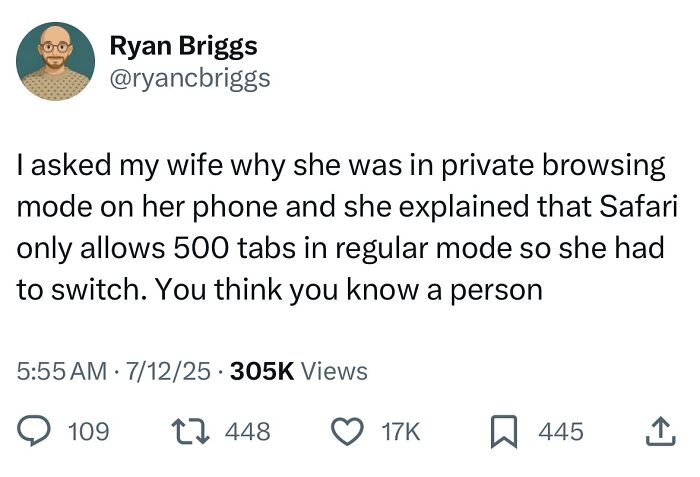 Tweet about private browsing mode on phone, showcasing humor in 125 hilarious tweets from July with mosquito bite comparisons.