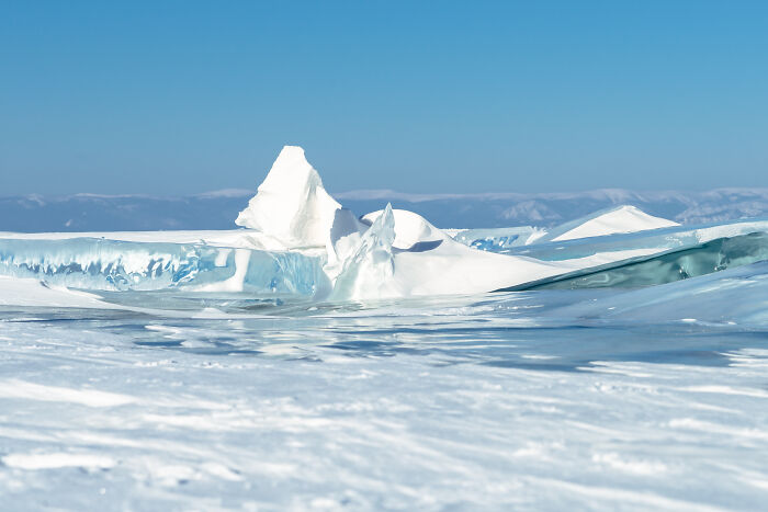 Icy Origami – The Sculpted Silence Of Baikal
