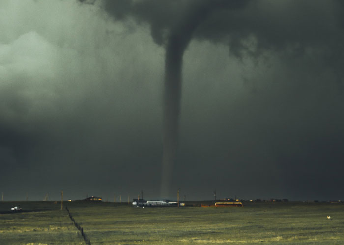 43 Long-Haul Truckers Reveal Nightmarish Encounters That Still Haunt Them