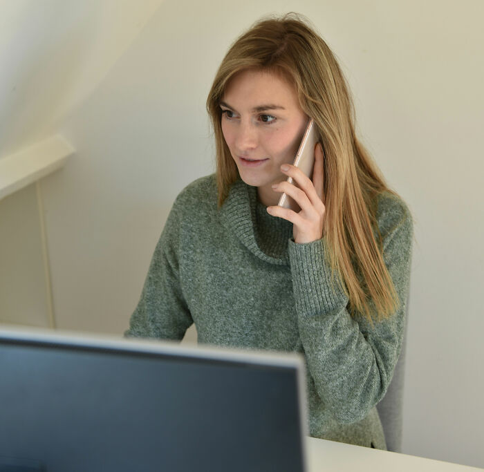 36 Workers Reveal The Strangest Excuses People Have Given To Call Off Work