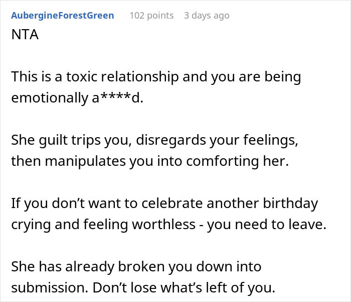 Screenshot of an online comment describing a toxic relationship with emotional manipulation and doubts about the relationship.