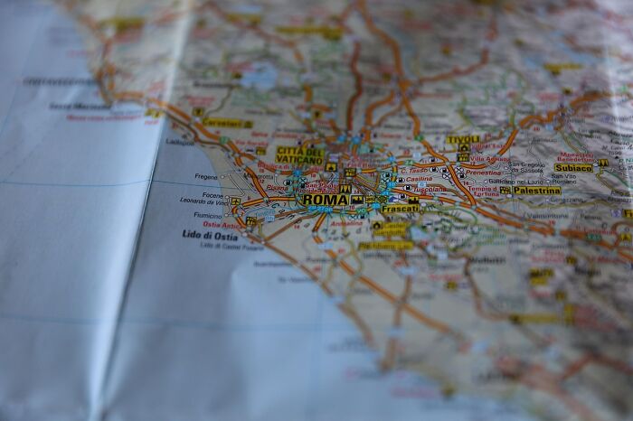 Someone Asks "Street-Smart" People To Share Their Tips And Tricks, 50 Deliver