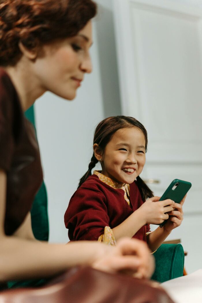 50 Parents Reveal The Disturbing Things Their Kids Said About Imaginary Friends