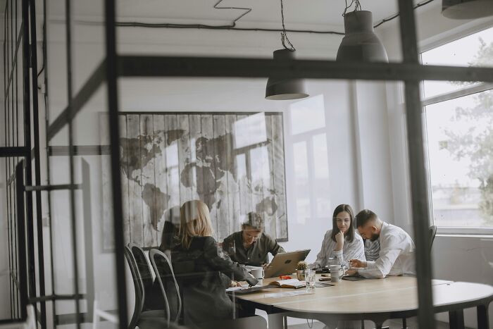 48 Coworkers Who, For Lack Of A Better Word, Are Really Stupid