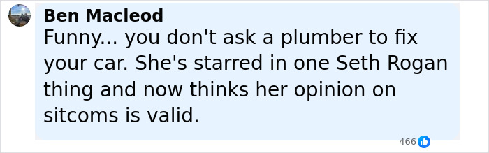 &ldquo;I Guess She Didn&rsquo;t Watch The Office&rdquo;: Zo&euml; Kravitz Explains Why &lsquo;Friends&rsquo; Belongs In The Past