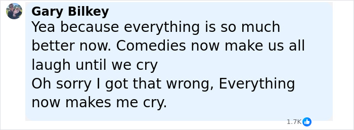 &ldquo;I Guess She Didn&rsquo;t Watch The Office&rdquo;: Zo&euml; Kravitz Explains Why &lsquo;Friends&rsquo; Belongs In The Past
