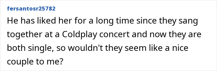 Fan comment discussing Shakira and Chris Martin romance speculation after an emotional onstage moment at a Coldplay concert.