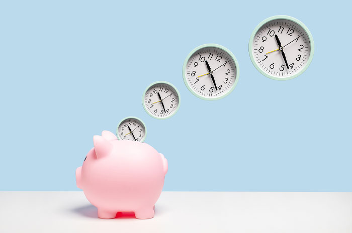 Pink piggy bank with clocks rising above it, symbolizing saving time and quick inspiration with short quotes.