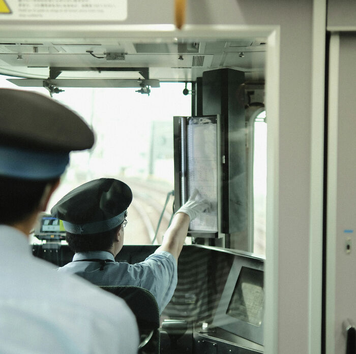 People Spilled The Tea On Their Jobs, And These 22 Stories Might Change How You See Certain Careers