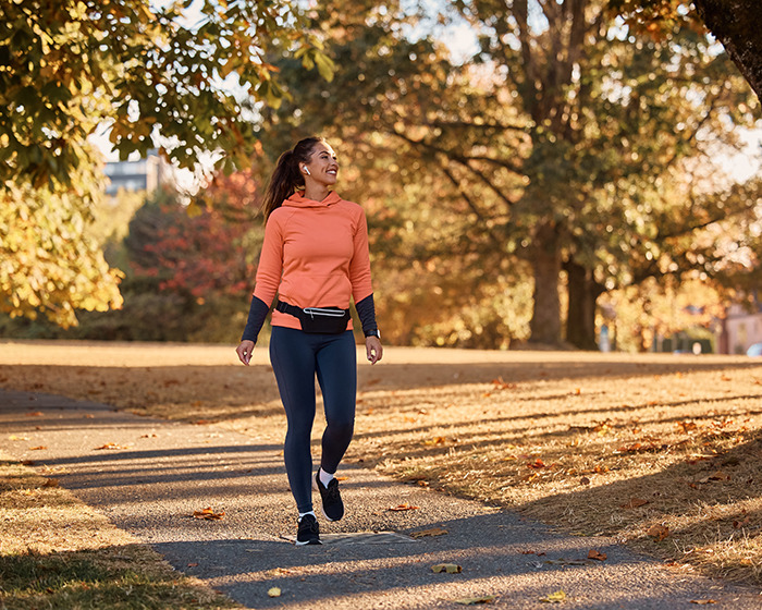 This Viral '6-6-6' Walking Trend Promises Fat Loss Results Without Burnout