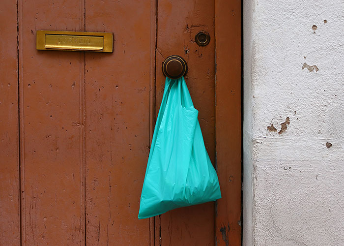 People Realized That It Was Just Their Weird Family Who Knew These 40 Household “Hacks”