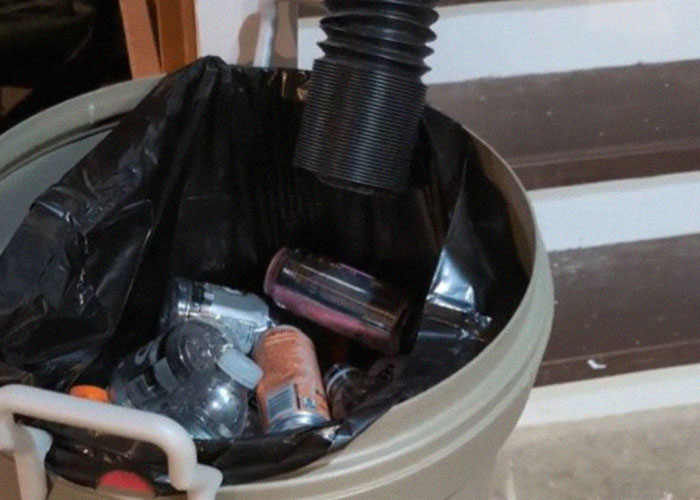 People Realized That It Was Just Their Weird Family Who Knew These 40 Household “Hacks”