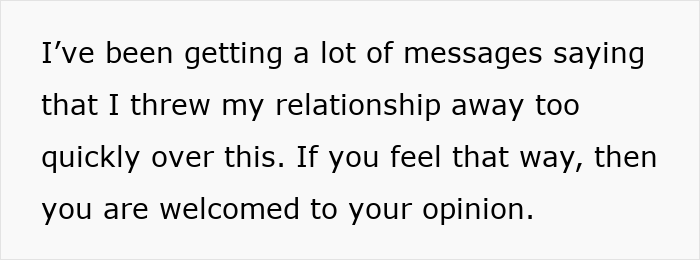 Text image showing a woman explaining why she dumped her boyfriend after being told her period is disgusting.