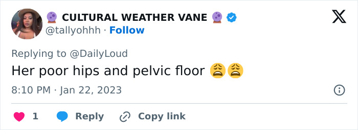 Tweet by a woman discussing concerns about poor hips and pelvic floor related to giant baby births. Tweet by a woman discussing concerns about poor hips and pelvic floor related to giant baby births.